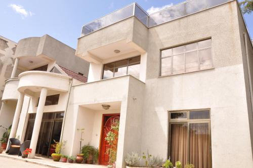 Kazanchis Palace Suites & Lodge